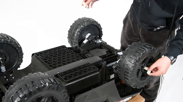 Инструкция по сборке детского электромобиля багги BDM0929 (12В, 2WD, EVA, пульт) смотреть онлайн