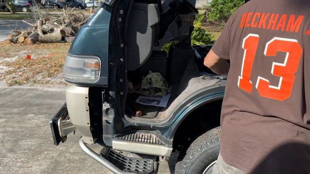 Mitsubishi Delica Engine Removal! смотреть онлайн