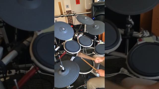 Yamaha DTXtreme IIS смотреть онлайн