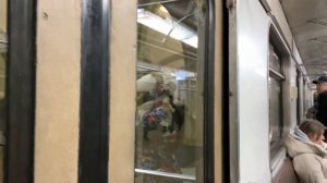 Поездка по Замоскворецкой линии с Выходом на каждой станции от Ховрино до Алма Атинской