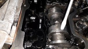 Сурф 130 Hilux 2LT- E дымит черным и не тянет. Измерение распредвала и его замена.