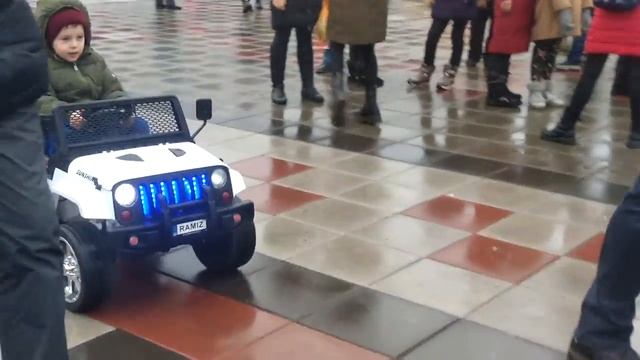 Новогодняя елка на Площади Победы. Кременчуг. 2019. смотреть онлайн