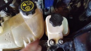 Замена жидкости в ГУР на Шевроле Кобальт.