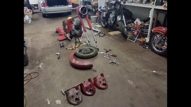 Подготовка к пескострую и покраске Явы 250/559. Ателье "Revival moto" смотреть онлайн