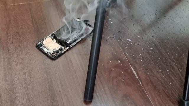 A Failed Experiment with Redmi Note 11t 5G - Battery Exploded | English Subtitles смотреть онлайн