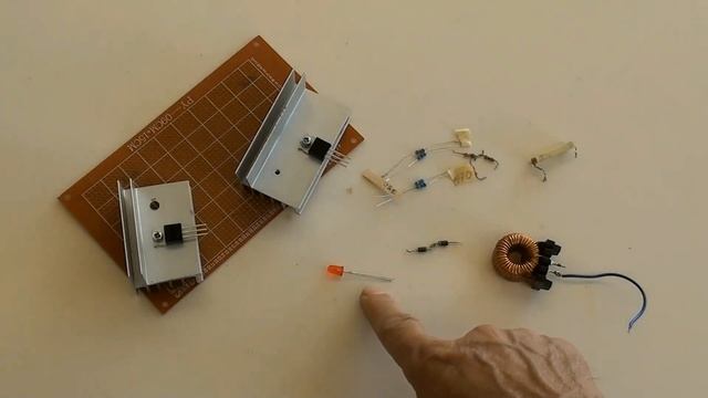 How To Make A DC 12V To AC 220/240V Inverter? смотреть онлайн