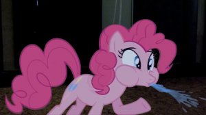 ПОНИ ПИНКИ ПАЙ ОЧЕНЬ ХОЧЕТ ЧЕГО-ТО .. в реальной жизни 💙 PINKIE PIE pretend play PARTY IN my room