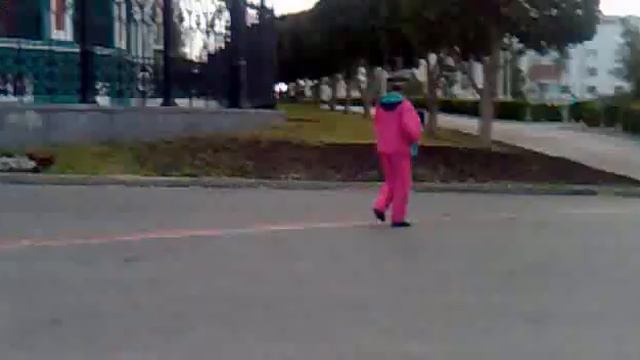 Розовый парень смотреть онлайн