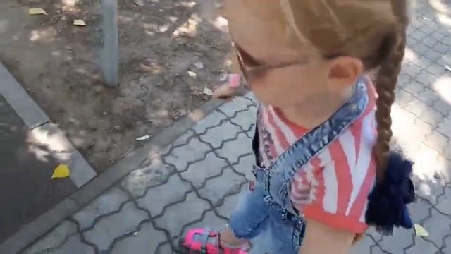 Впервые на роликах смотреть онлайн