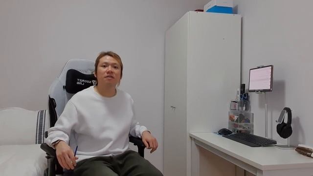Secretlab Titan Evo 2022 (Arctic White) - 1 month update! смотреть онлайн