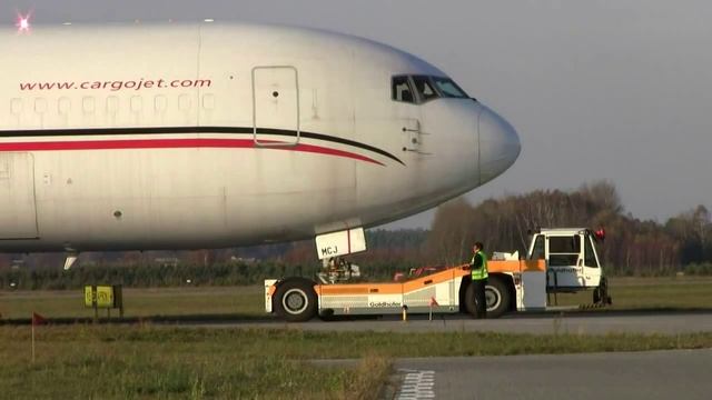 Boeing 767-200 ER Freighter Cargojet Katowice Airport (Pyrzowice)
