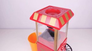 Готовим попкорн дома с помощью попкорницы Ocie из детского мира.