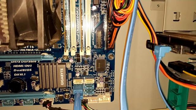 Gigabyte GA-H67MA-USB3-B3 Mainboard смотреть онлайн