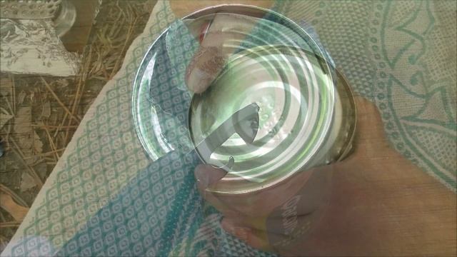 Вот как надо! Как открыть консервы ножом Victorinox смотреть онлайн