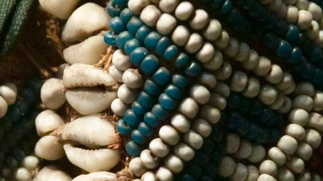 Магия маски. Маски Африки XIX–XX веков в Манеже Нового Эрмитажа. смотреть онлайн