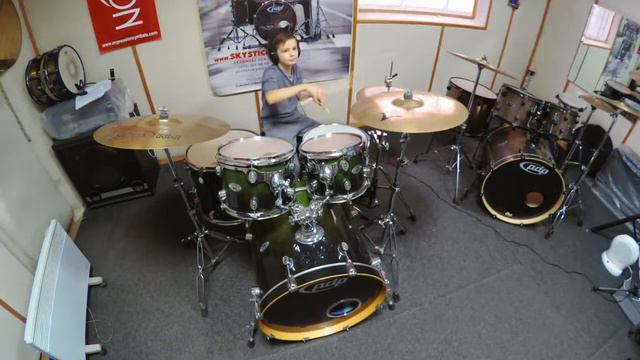 ColdPlay-Yellow (drums performance by Miha) смотреть онлайн