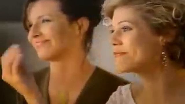 Crest Whitestrips Premium commercial смотреть онлайн