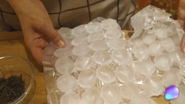 КУРИДАШИ - ЧАЙ ПО-ЯПОНСКИ, ЗАВАРЕННЫЙ ЛЬДОМ, СОХРАНЯЕТ ВСЕ ПОЛЕЗНЫЕ СВОЙСТВА ЧАЯ И УТОЛЯЕТ ЖАЖДУ. смотреть онлайн