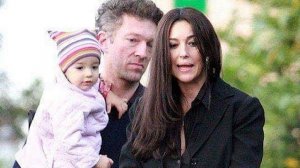 Как выглядит 14-летняя дочь Моники Беллуччи и Венсана Касселя