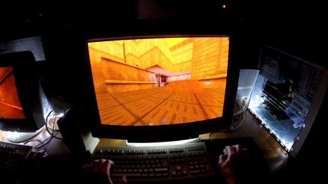 Retro LAN 3dfx, Pentium II, CS, Quake II, UT, Carmageddon, Win98 смотреть онлайн