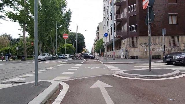 Ciclabile di via Cola di Rienzo - Milano смотреть онлайн