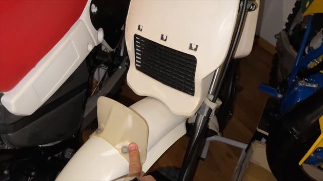 JE DECOUVRE UN 500 CR 2001 NEUF !! VISITE D'UN MUSÉE AVEC + DE 30 MOTOS + DOCUMENTS GILLES LALAY ? смотреть онлайн
