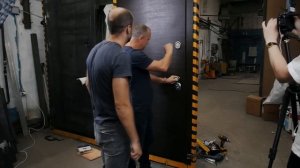 Вскрытие двери за 40 секунд