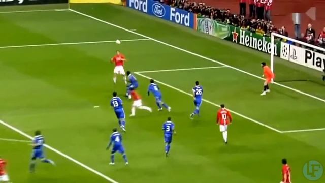 НЕРЕАЛЬНЫЕ ГОЛЫ РОНАЛДУ ГОЛОВОЙ. Самые высокие прыжки Криштиану Роналду.??