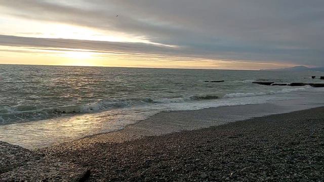 Сочи. Адлер. Пляж Чайка. Море и закат смотреть онлайн