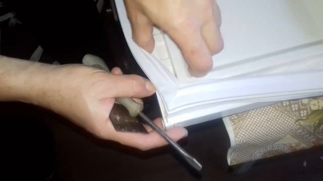 Замена уплотнителя двери холодильной камеры холодильника Indesit ST 167.028 смотреть онлайн