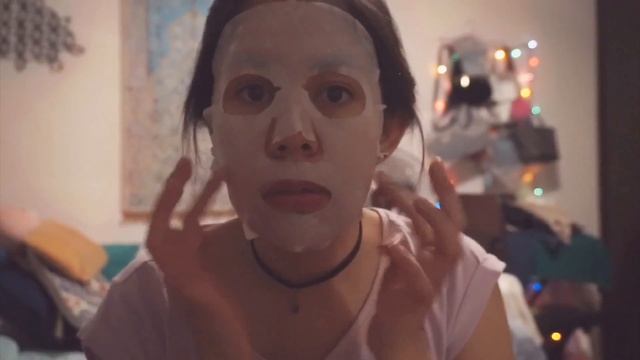 Cómo usar Mascarilla Coreana / Korean Sheet Mask | Rakoonie смотреть онлайн