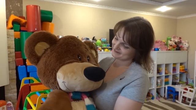 VLOG 8 марта. Реакция на подарки смотреть онлайн