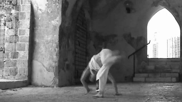 Bananeira, Capoeira technique from the Akban-wiki смотреть онлайн