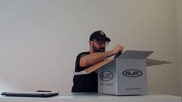 MEGA Unboxing WTF!!!!! смотреть онлайн