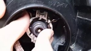 How to change replace bulb lamp Honda Insight 2010 RU lang как заменить лампочку в фаре