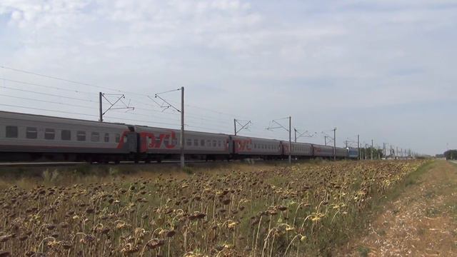 Электровоз ЭП1М-692 с поездом №248 Анапа — Москва смотреть онлайн