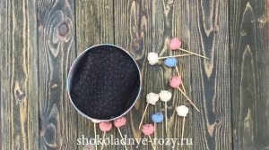 Букет из шоколадных роз в коробке. Как сделать своими руками. Купить форму.