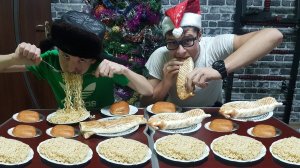 ШАУРМА ДОШИРАК ПИРОЖКИ КТО БЫСТРЕЕ И БОЛЬШЕ СЪЕСТ МНОГО ЕДЫ