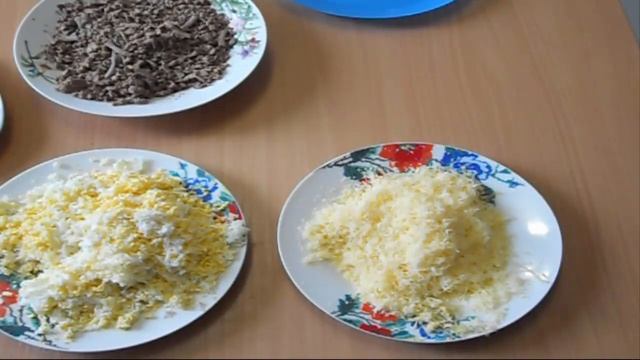 Приготовьте на Новый год! Салат с куриной печенью очень вкусный и сытный смотреть онлайн