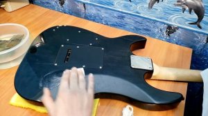 Как убрать царапину на корпусе гитары своими руками