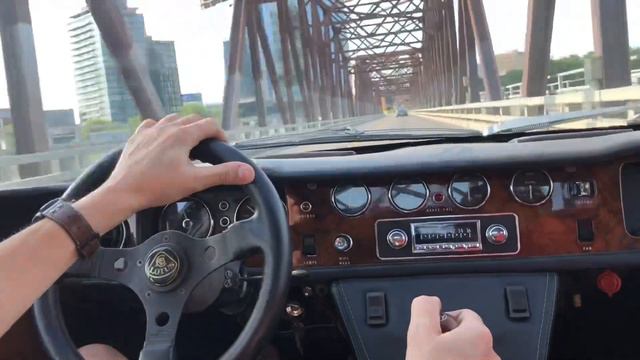 Lotus Europa смотреть онлайн