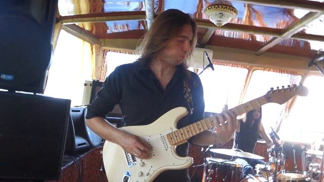 Dominatos - Ray Of Light (Live at "Kashtan 5", Kiev, 03.07.2016) смотреть онлайн