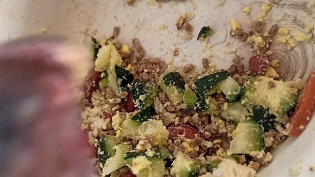 ИНГУШЕТИЯ/ЧЕМ СЕГОДНЯ КОРМИМ ПЕТУХА БОЙЦОВОЙ ПОРОДЫ О ШАМО смотреть онлайн