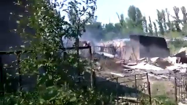 2.07.14 Слабонервным не смотреть. Трупы. Село Кондрашовка Луганской области после налета укр. ВВС смотреть онлайн