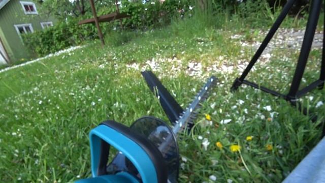 Makita DUH523Z 18V Hedge Trimmer Unboxing смотреть онлайн