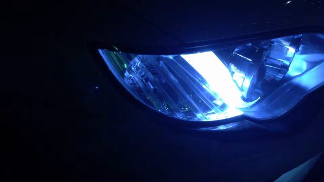 PHILIPS X-treme Ultinon LED Amber/WY21 смотреть онлайн