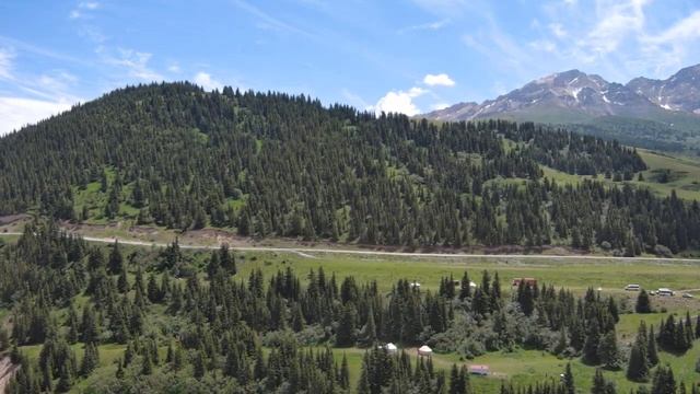 Красивейший вид на Сары - Тал и реку Ат- Башы 9 июля 2023 года. смотреть онлайн