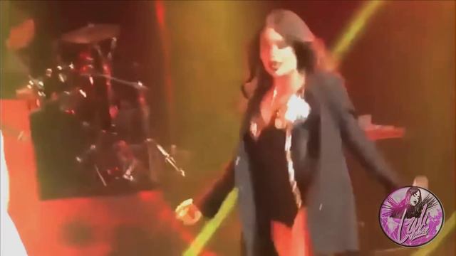 Abraham Mateo - MUEVE ft. Lali (EN VIVO) смотреть онлайн