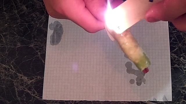 Как сделать охотничью спичку | How to make a match that burns for 15 minutes ! смотреть онлайн