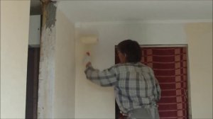 Покраска флизелиновых обоев.